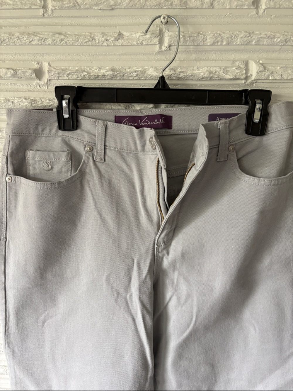 Gloria Vanderbilt Amanda Straight Leg Jeans in Light Gray - Picture 2 of 3